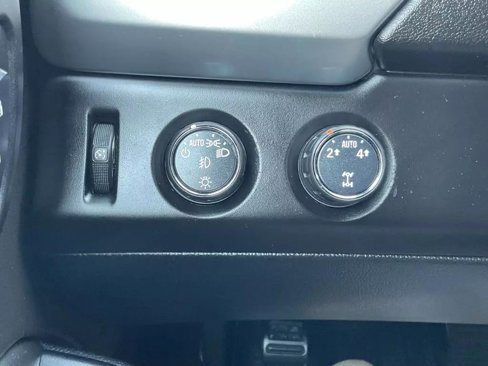 Used 2016 Chevrolet Suburban LTZ image 32