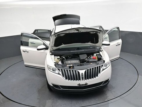 Used 2015 Lincoln MKX FWD image 30