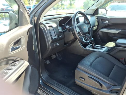 Used 2017 Chevrolet Colorado LT w/ LT Convenience Package image 4