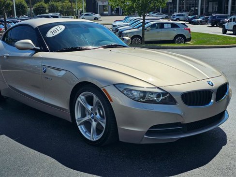 Used 2012 BMW Z4 sDrive28i image 2