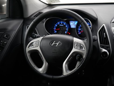 Used 2013 Hyundai Tucson GLS image 13