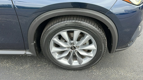 Certified 2019 INFINITI QX50 Luxe w/ Navigation Package image 9