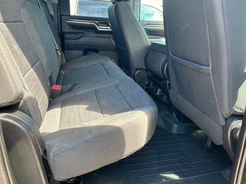 Used 2024 Chevrolet Silverado 2500 LT w/ Convenience Package image 13