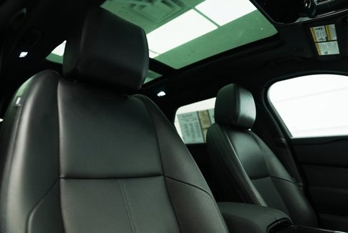 Used 2025 Land Rover Range Rover Velar Dynamic SE image 22