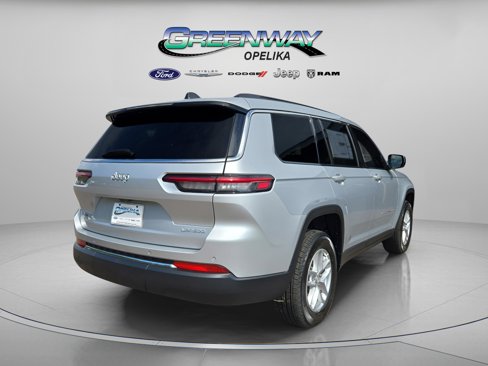 New 2025 Jeep Grand Cherokee L Laredo image 7