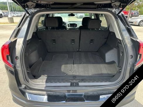 Used 2024 GMC Terrain SLE image 18