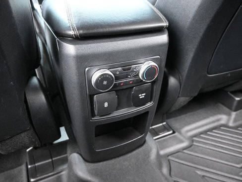 Used 2020 Ford Explorer Limited image 27