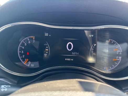 Used 2017 Jeep Grand Cherokee Altitude image 29