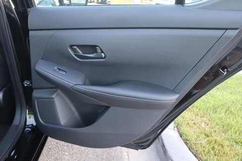 Used 2025 Nissan Sentra S image 33