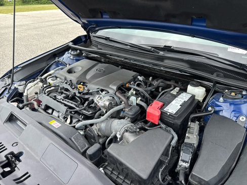 Used 2023 Toyota Camry SE image 12