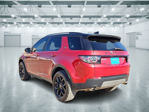 Used 2017 Land Rover Discovery Sport SE image 2