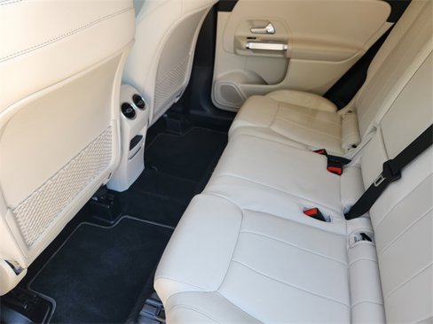 Used 2021 Mercedes-Benz GLB 250 image 29