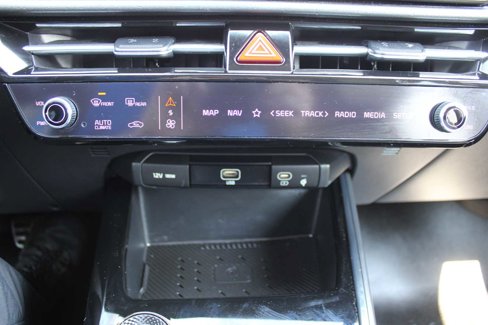 Certified 2023 Kia Niro EX Touring image 42