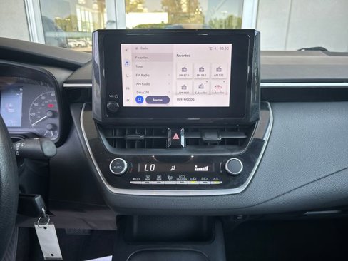 Used 2023 Toyota Corolla LE image 18