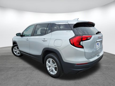 Used 2021 GMC Terrain SLE image 7