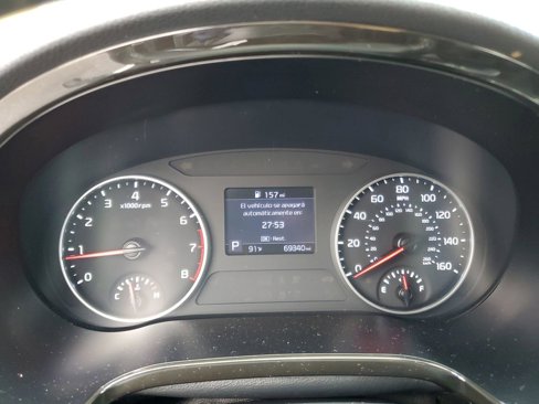 Used 2021 Kia Seltos EX image 17