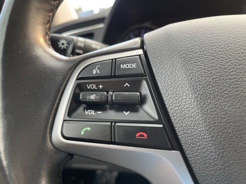 Used 2017 Hyundai Elantra SE w/ SE A/T Tech Package 03 image 14