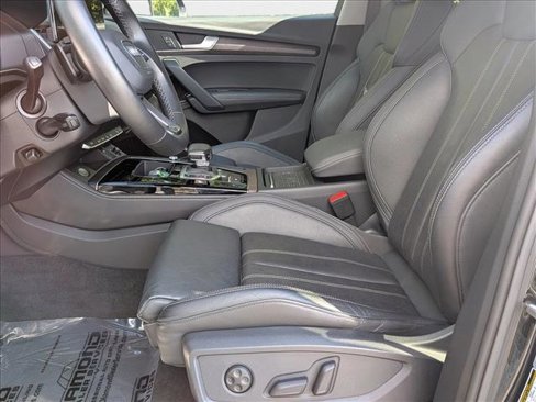 Used 2021 Audi Q5 Prestige image 11