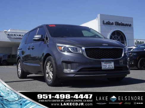 Used 2017 Kia Sedona LX w/ LX Essentials Premium Package image 1