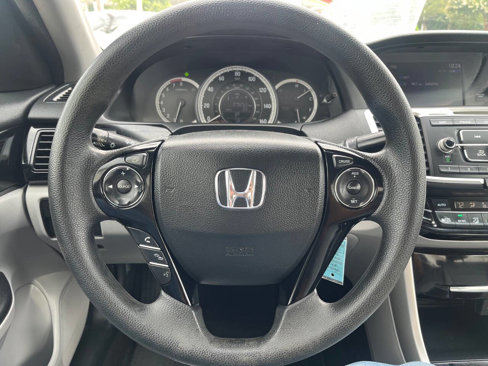 Used 2016 Honda Accord LX image 25