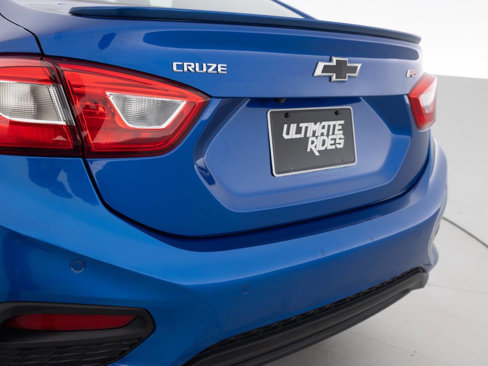Used 2019 Chevrolet Cruze LT w/ Convenience Package image 16