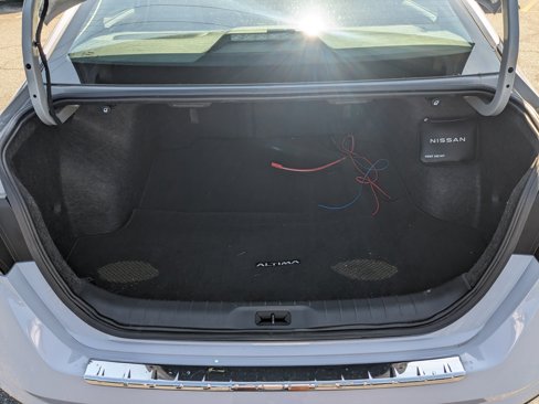 Used 2023 Nissan Altima 2.0 SR image 13