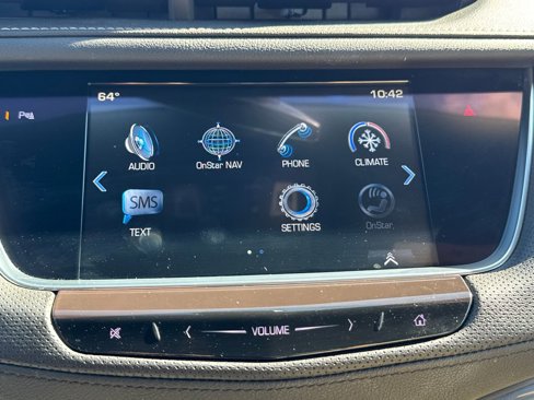 Used 2018 Cadillac XT5 Luxury w/ Driver Awareness Package image 29
