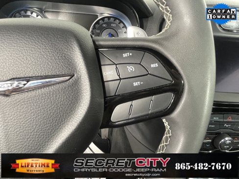 Used 2023 Chrysler 300 S image 15