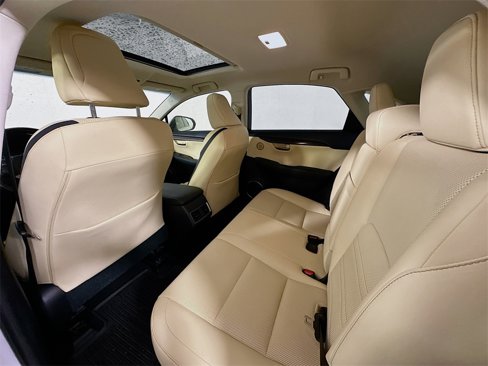 Used 2016 Lexus NX 200t FWD image 4