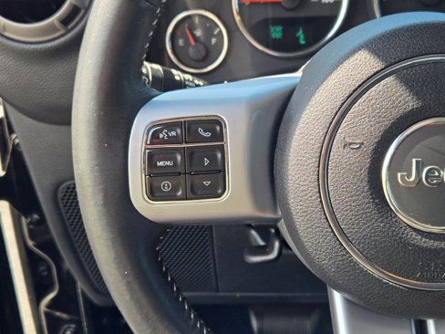 Used 2016 Jeep Wrangler Sport image 27