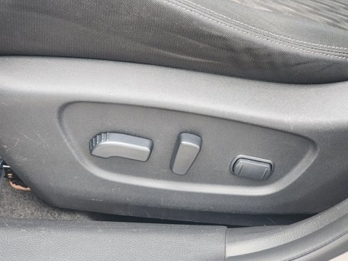 Used 2017 Nissan Rogue SV image 20