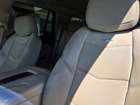 Used 2015 Cadillac Escalade Premium image 5