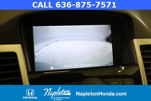 Used 2014 Chevrolet Cruze Eco image 16