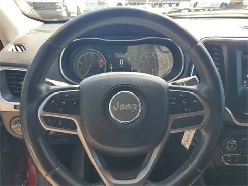 Used 2019 Jeep Cherokee Latitude w/ Cold Weather Group image 29