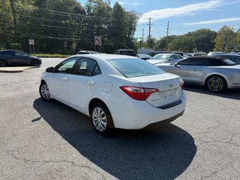 Used 2015 Toyota Corolla LE Premium image 4
