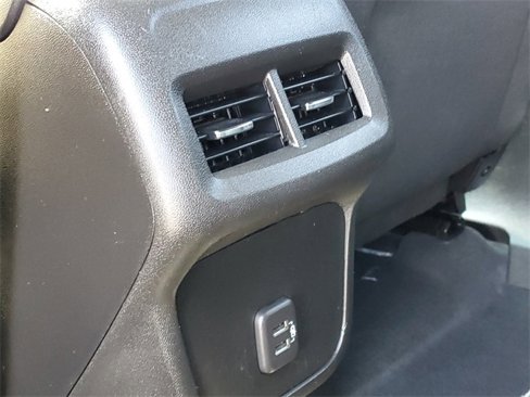 Used 2021 Chevrolet Equinox LT image 31