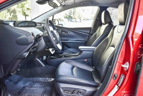 Used 2017 Toyota Prius Prime Premium image 14