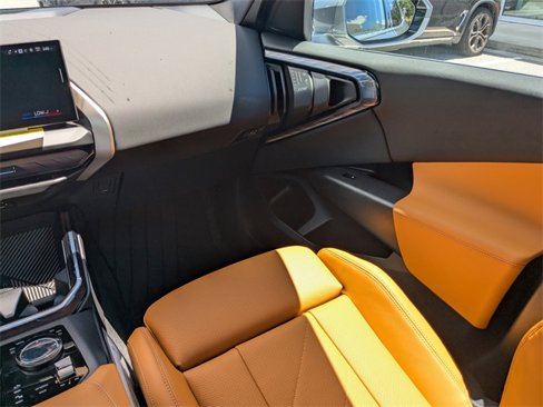 New 2025 BMW X3 xDrive30i w/ Convenience Package image 17