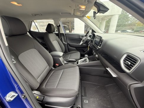 New 2025 Hyundai Venue SE image 14