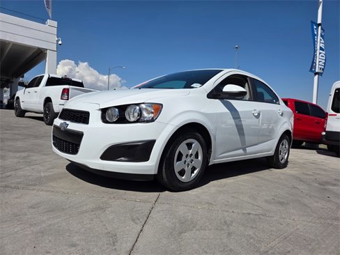 Used 2015 Chevrolet Sonic LS image 2