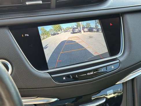 Used 2017 Cadillac XT5 Luxury w/ Driver Awareness Package image 33