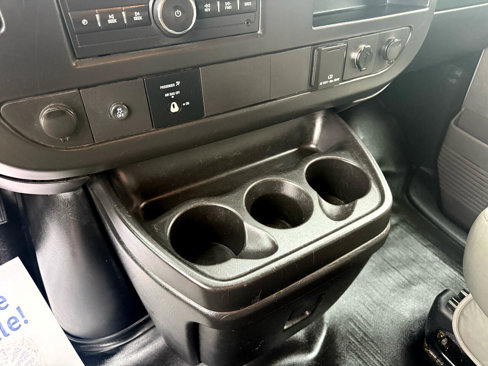 Used 2017 Chevrolet Express 2500 image 19