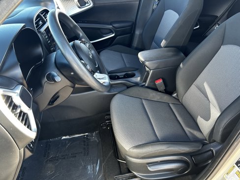 Used 2023 Kia Soul LX w/ Option Group 015 image 19