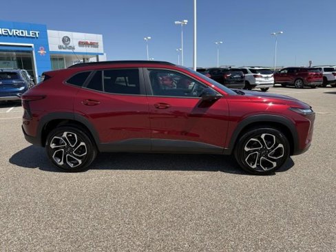 New 2025 Chevrolet Trax RS image 9