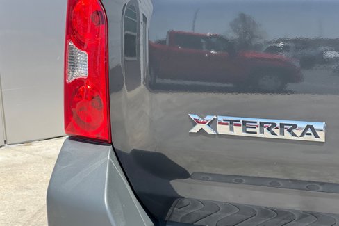 Used 2015 Nissan Xterra S image 22