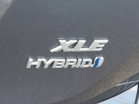 Used 2016 Toyota RAV4 XLE image 40