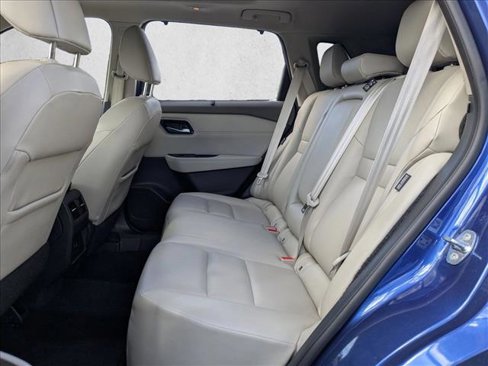 Used 2021 Nissan Rogue SV w/ Premium Package image 16