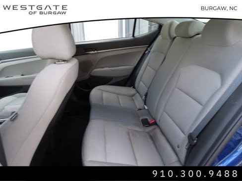Used 2017 Hyundai Elantra SE image 16