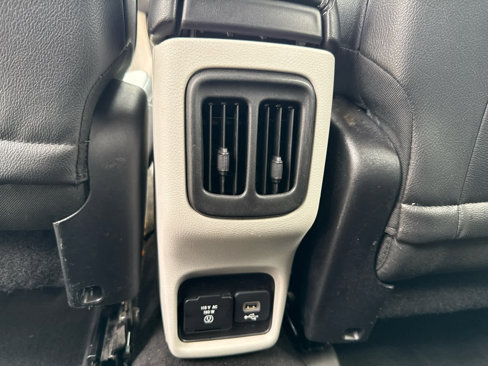 Used 2018 Jeep Compass Latitude w/ Popular Equipment Group image 19