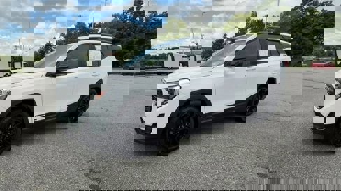 Certified 2021 GMC Terrain SLE w/ Elevation Edition image 4